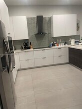 3270 SW 44th St in Fort Lauderdale, FL - Building Photo - Building Photo