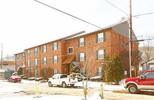 Oakmont Harbor Apartments