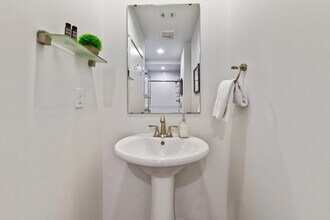 521 St Joseph St, Unit SI ID1265379P in New Orleans, LA - Building Photo - Building Photo