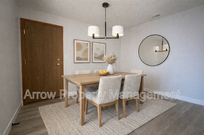 2354 N 44th St in Lincoln, NE - Building Photo - Building Photo