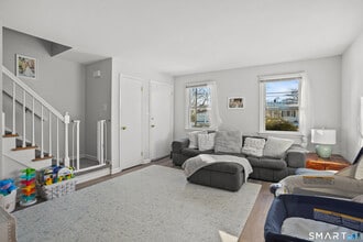 215 York Rd in Fairfield, CT - Building Photo - Building Photo