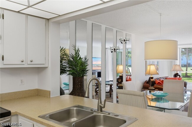 property at 1086 Forest Lakes Dr