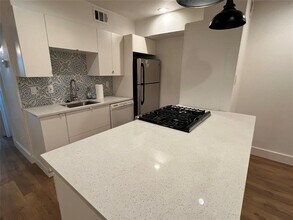 505 W 7th St in Austin, TX - Building Photo - Building Photo