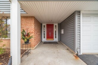 0N 24 Ambleside Dr in Winfield, IL - Building Photo - Building Photo