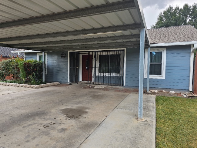 9810 Thorn St in Houston, TX - Building Photo - Building Photo