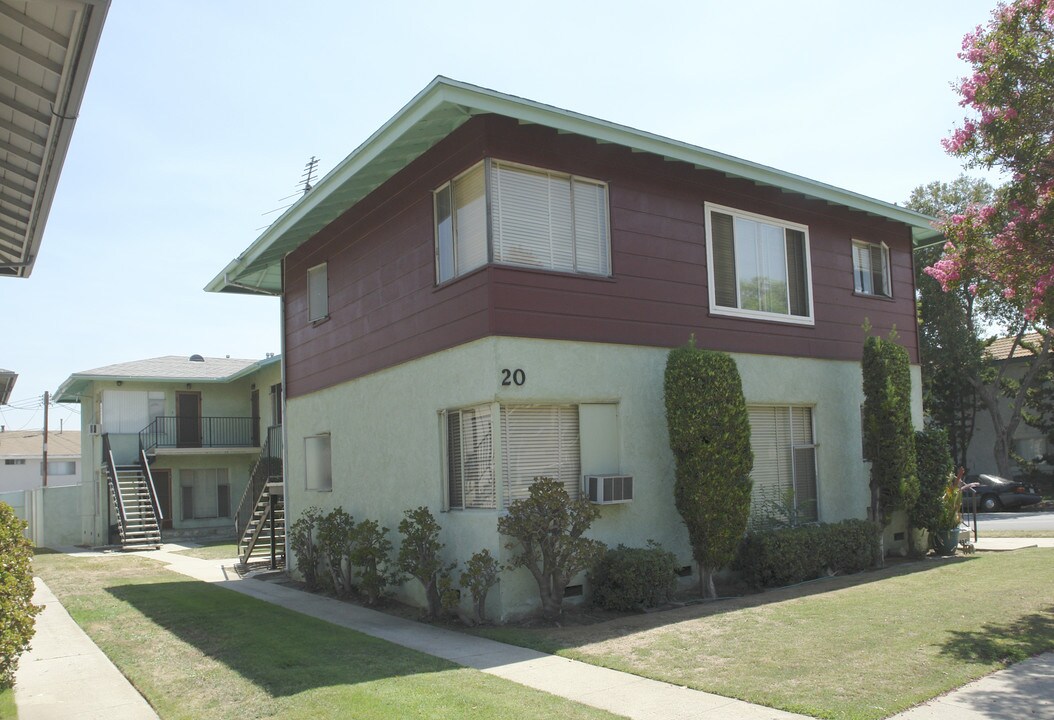 20 W Grand Ave in Alhambra, CA - Building Photo