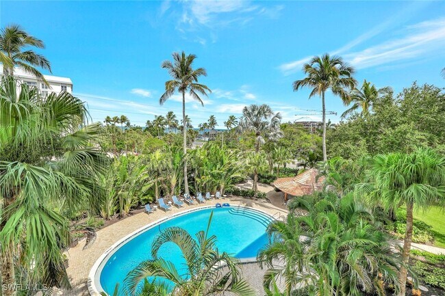 property at 1300 Gulf Shore Blvd N