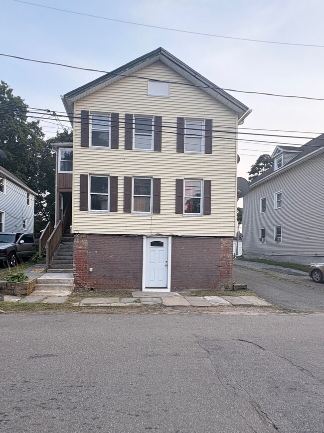 property at 22 North St
