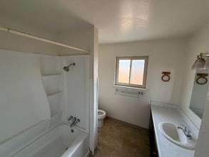 1226 East St in Orland, CA - Building Photo - Building Photo