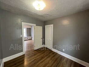 10006 Lamontier Ave in Cleveland, OH - Building Photo - Building Photo