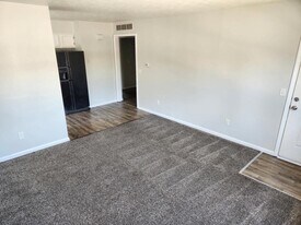 1606 Tippecanoe Dr in Warsaw, IN - Building Photo