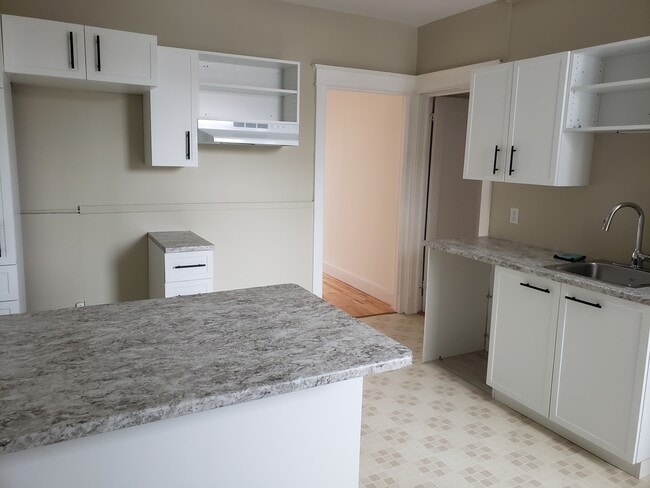 275 12E Rue in Québec, QC - Building Photo - Building Photo