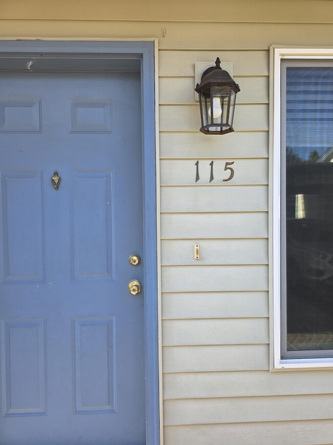 property at 4792 Lancaster Dr NE