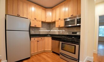191 Winthrop Rd, Unit 5 in Brookline, MA - Building Photo