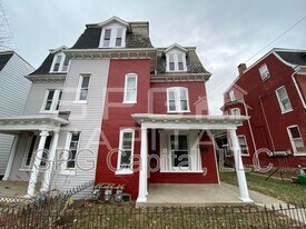 254 Roosevelt Ave in York, PA - Building Photo