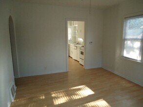 911 Conger St in Waterloo, IA - Building Photo - Building Photo