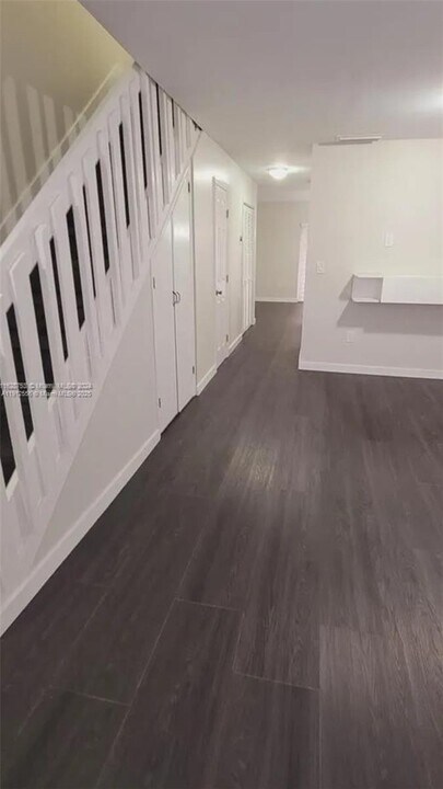 111 SW 113th Ave in Miami, FL - Foto de edificio