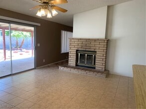 716 Round Table Dr in Las Vegas, NV - Building Photo - Building Photo
