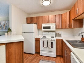 Westwind Apartments in St. Louis Park, MN - Building Photo