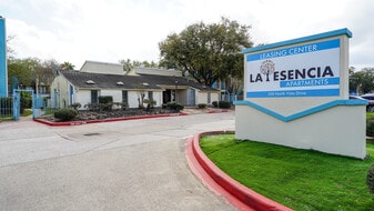 La Esencia Apartments in Houston, TX - Building Photo