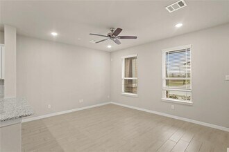 8041 Scanlan Oak in Sienna, TX - Building Photo - Building Photo