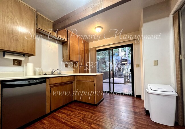 20799 Lama Tamalin Rd in Mi Wuk Village, CA - Building Photo - Building Photo