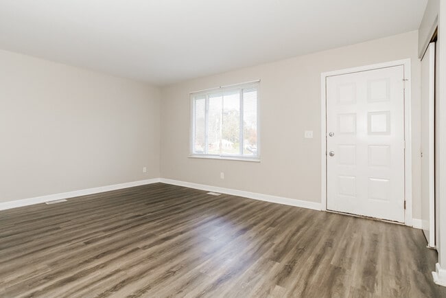 10038 Windswept Ln in Cincinnati, OH - Building Photo - Building Photo