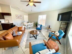 1471 Bryan Dr in Bullhead City, AZ - Building Photo - Building Photo