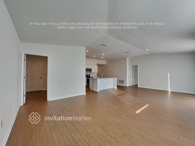 916 Caitlin Loop, Unit M-M-01 in Haines City, FL - Foto de edificio - Building Photo