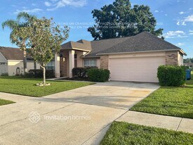 826 Walsingham Way in Valrico, FL - Building Photo