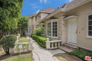 10534 Eastborne Ave in Los Angeles, CA - Building Photo