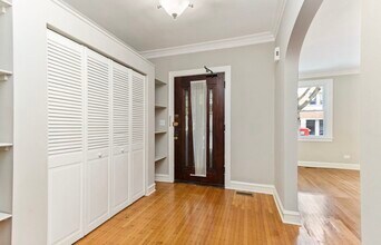 910 Lake St in Evanston, IL - Building Photo - Building Photo
