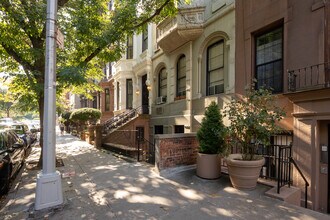 26 85th St in New York, NY - Building Photo - Building Photo