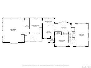 375 Lenox Rd in Huntington Station, NY - Foto de edificio - Building Photo