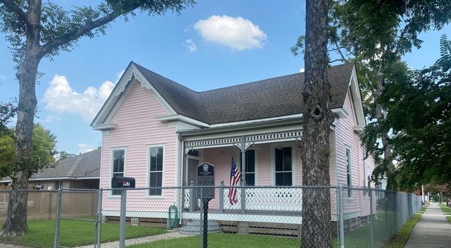 917 Pinckney St in Houston, TX - Building Photo - Building Photo