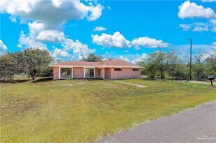 26 Tiquisate Ave in Edinburg, TX - Building Photo
