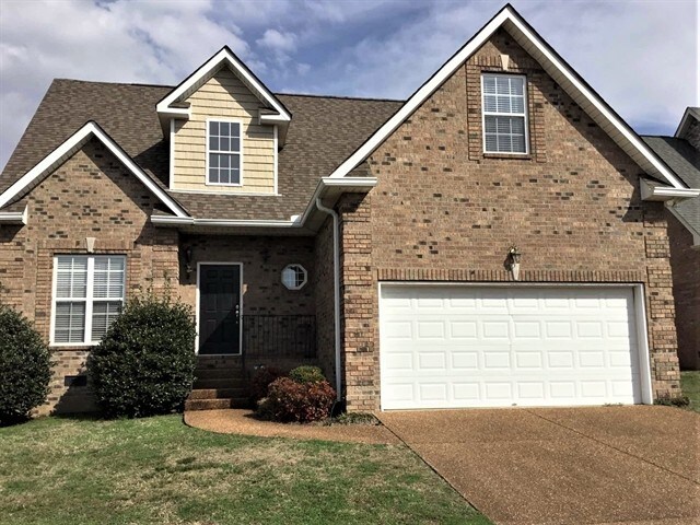 1017 Stonehollow Way in Mount Juliet, TN - Building Photo