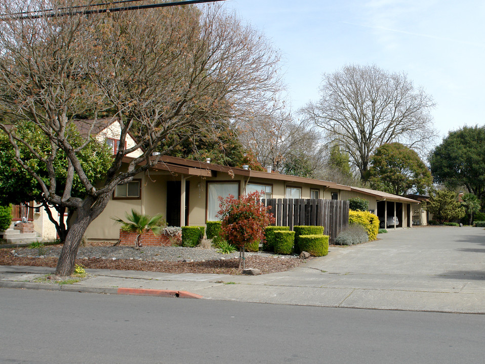 1204-1218 Morgan St in Santa Rosa, CA - Building Photo