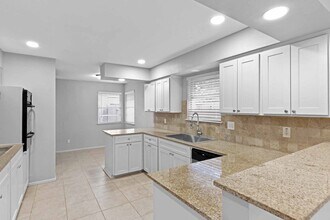 5638 Spellman Rd in Houston, TX - Building Photo - Building Photo