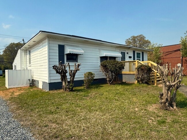 242 S Cherry Rd in Rock Hill, SC - Building Photo - Building Photo