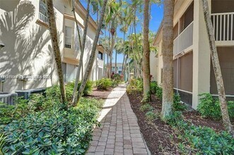 19315 Glenmoor Dr in West Palm Beach, FL - Building Photo - Building Photo
