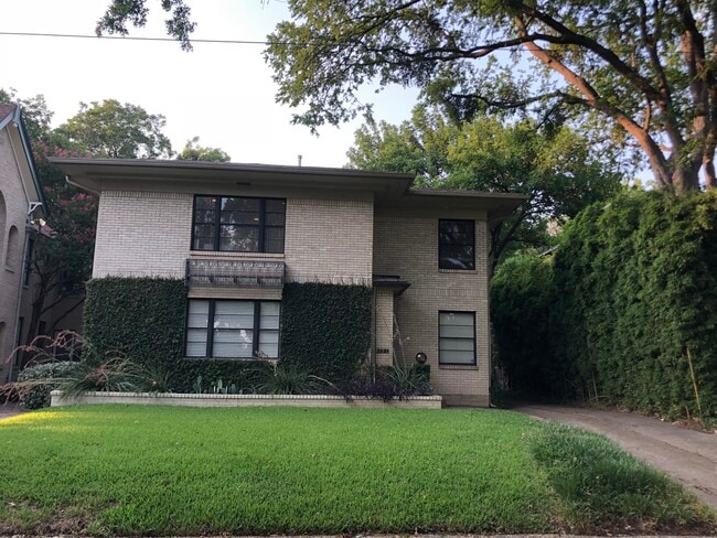 property at 4151 Hawthorne Ave