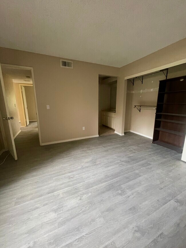 6560 College Grove Dr, Unit CGV 77 in San Diego, CA - Building Photo - Building Photo