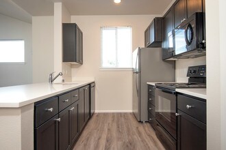 Amber Court Apartments Tacoma Wa For Rent 27photos