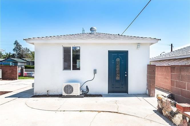 12803 Tonopah St in Arleta, CA - Foto de edificio