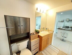 945 Michigan Ave in Miami Beach, FL - Building Photo - Building Photo