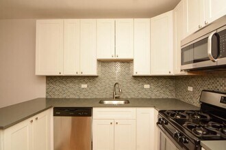 2839 W Palmer in Chicago, IL - Foto de edificio - Building Photo