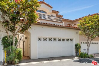 6436 Lunita Rd in Malibu, CA - Building Photo - Building Photo