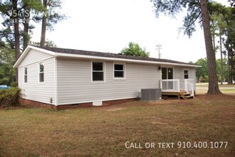 954 71st School Rd in Fayetteville, NC - Foto de edificio - Building Photo