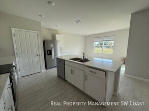 434 Rio De Janeiro Ave in Punta Gorda, FL - Building Photo - Building Photo